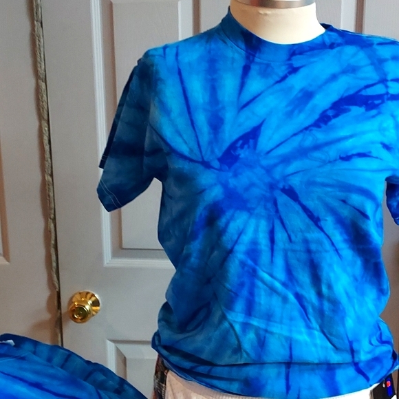 Royal Blue Tie Dye T Shirt - Picture 1 of 1